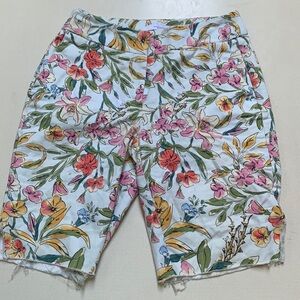 Tropical Hawaiian print shorts: wide leg